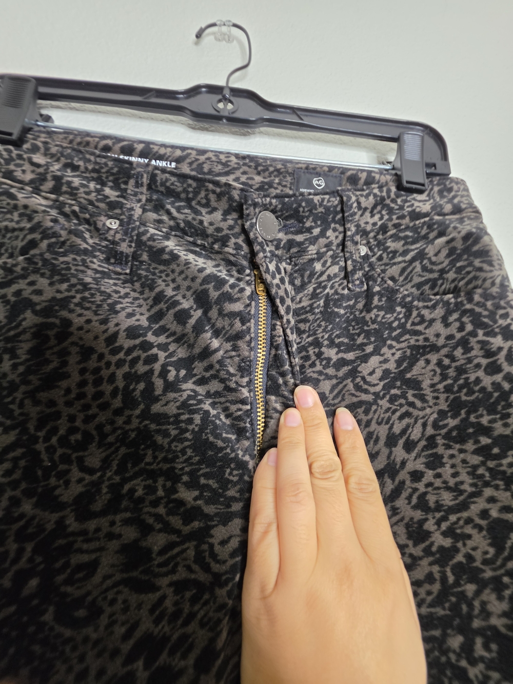 AG Adriano Goldschmied Farrah Skinny Ankle Leopard Velvet Size 28 - Picture 7 of 13